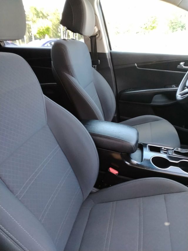 2017 Kia Sorento LX FWD - 23068953 - 9