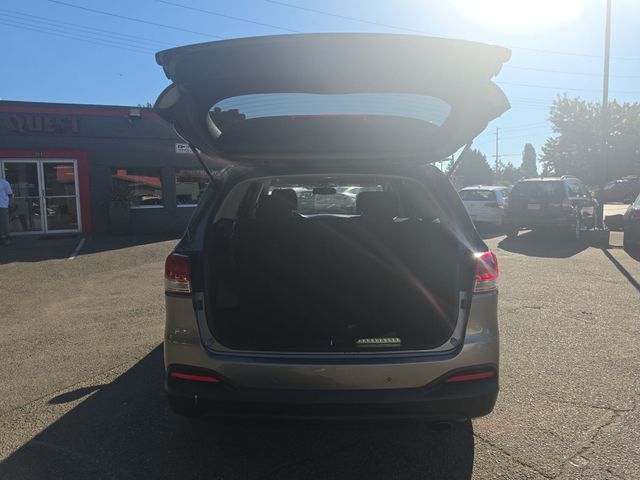2017 Kia Sorento LX FWD - 23058186 - 10