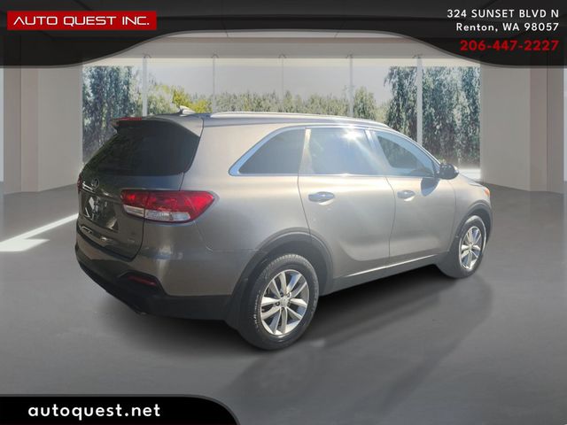 2017 Kia Sorento LX FWD - 23058186 - 4