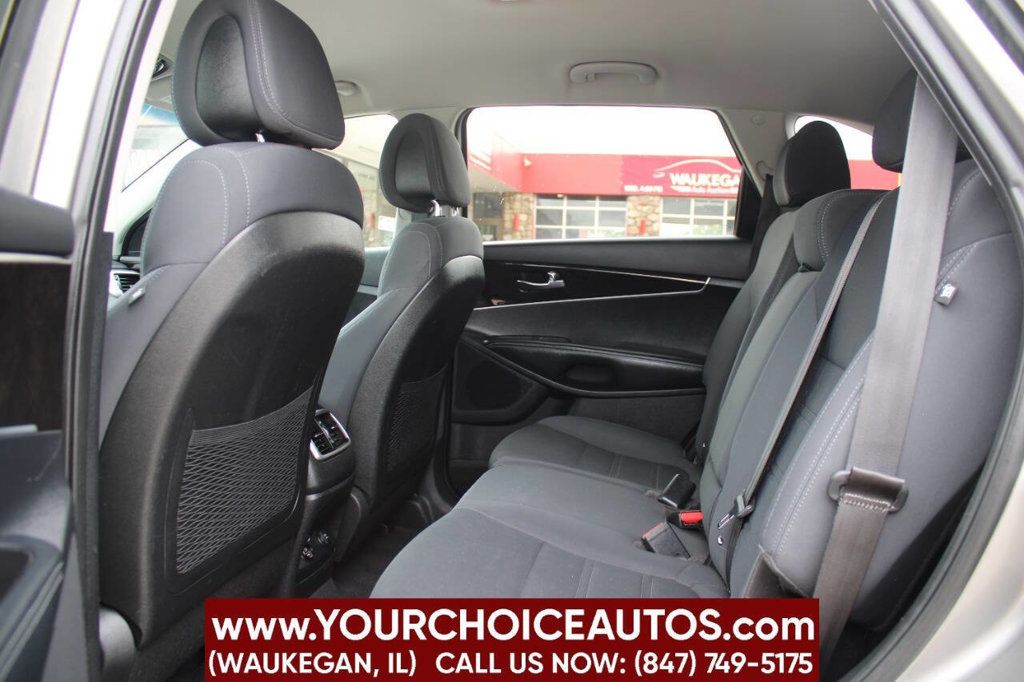 2017 Kia Sorento LX V6 AWD - 22883900 - 11