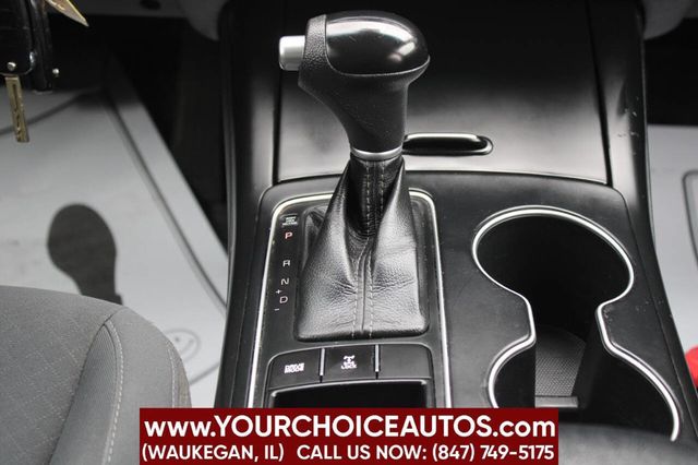 2017 Kia Sorento LX V6 AWD - 22883900 - 19