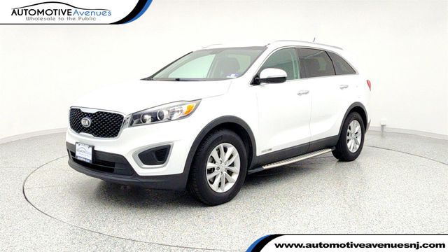 2017 Kia Sorento LX V6 AWD - 22958437 - 0