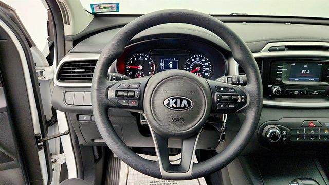 2017 Kia Sorento LX V6 AWD - 22958437 - 12