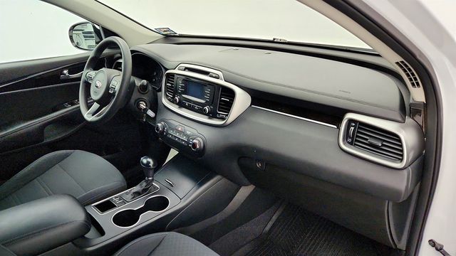 2017 Kia Sorento LX V6 AWD - 22958437 - 24