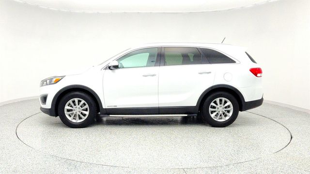 2017 Kia Sorento LX V6 AWD - 22958437 - 7