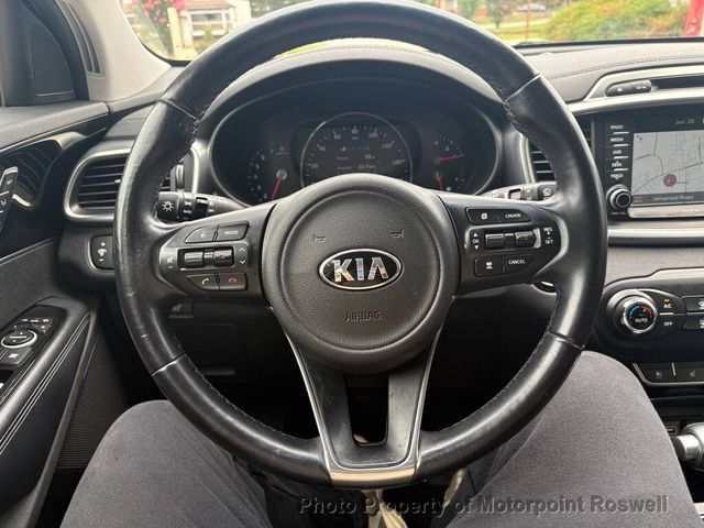 2017 Kia Sorento LX V6 FWD - 23040315 - 10