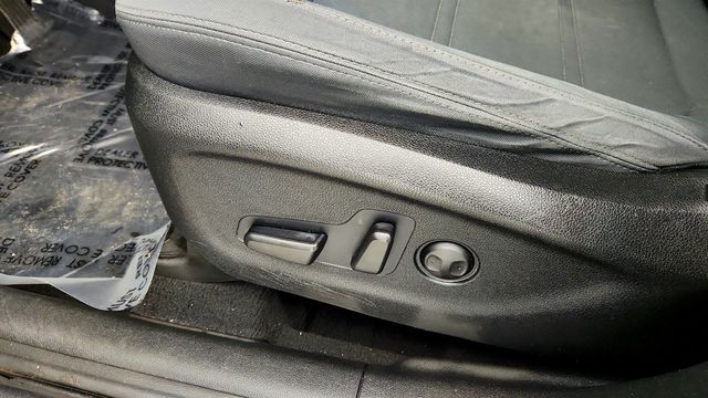 2017 Kia Sorento LX w/ Convenience Package & 3rd Row Seats - 22992776 - 10