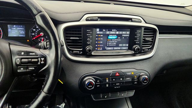 2017 Kia Sorento LX w/ Convenience Package & 3rd Row Seats - 22992776 - 16