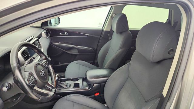 2017 Kia Sorento LX w/ Convenience Package & 3rd Row Seats - 22992776 - 18