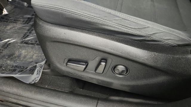 2017 Kia Sorento LX w/ Convenience Package & 3rd Row Seats - 22992776 - 29