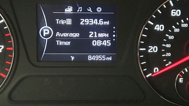 2017 Kia Sorento LX w/ Convenience Package & 3rd Row Seats - 22992776 - 33