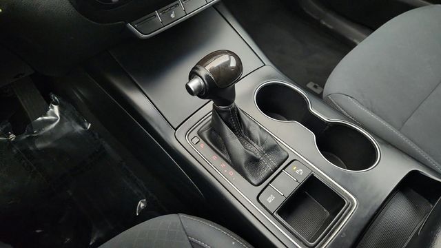 2017 Kia Sorento LX w/ Convenience Package & 3rd Row Seats - 22992776 - 34