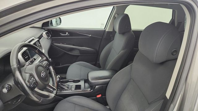 2017 Kia Sorento LX w/ Convenience Package & 3rd Row Seats - 22992776 - 37
