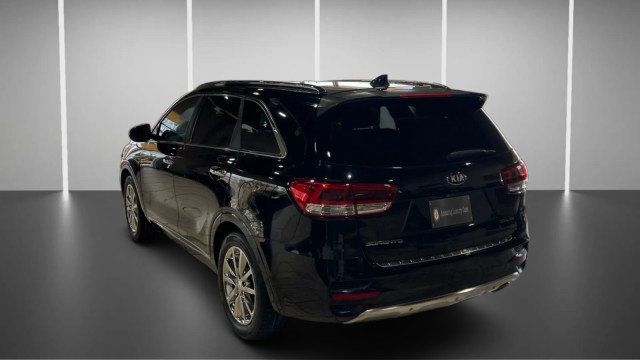 2017 Kia Sorento SXL V6 FWD - 23027902 - 10