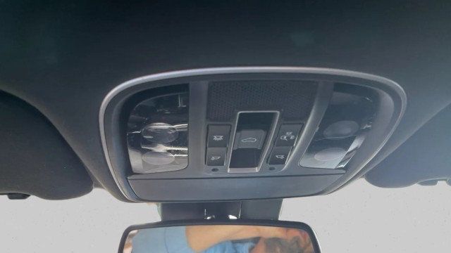 2017 Kia Sorento SXL V6 FWD - 23027902 - 16