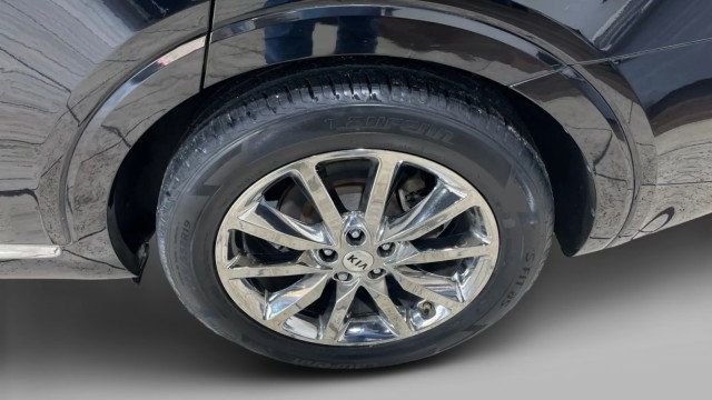 2017 Kia Sorento SXL V6 FWD - 23027902 - 5