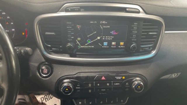 2017 Kia Sorento SX V6 FWD - 22975262 - 16