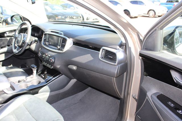 2017 Kia Sorento SX V6 FWD - 23027980 - 32