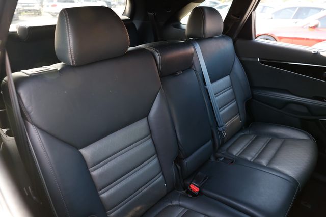 2017 Kia Sorento SX V6 FWD - 22953882 - 16