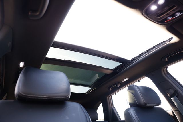 2017 Kia Sorento SX V6 FWD - 22953882 - 29