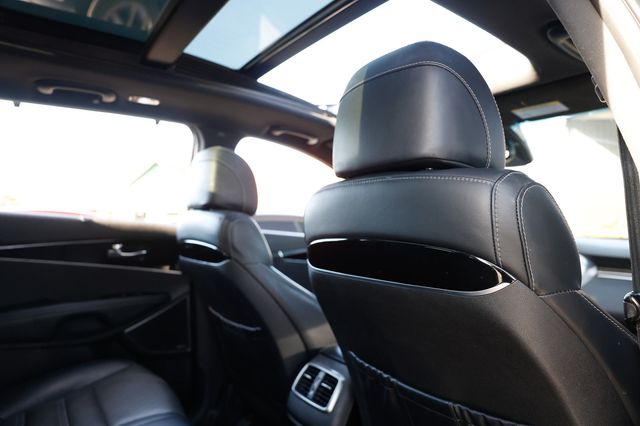 2017 Kia Sorento SX V6 FWD - 22953882 - 32