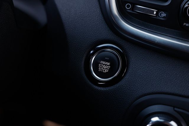 2017 Kia Sorento SX V6 FWD - 22953882 - 38