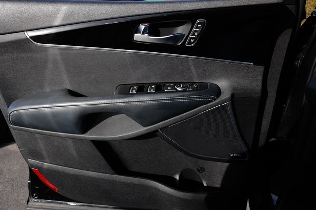 2017 Kia Sorento SX V6 FWD - 22953882 - 51