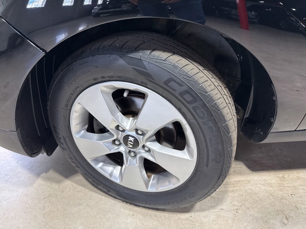2017 Kia Soul Automatic - 23022282 - 1