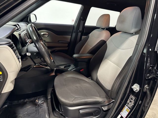 2017 Kia Soul Automatic - 23022282 - 19