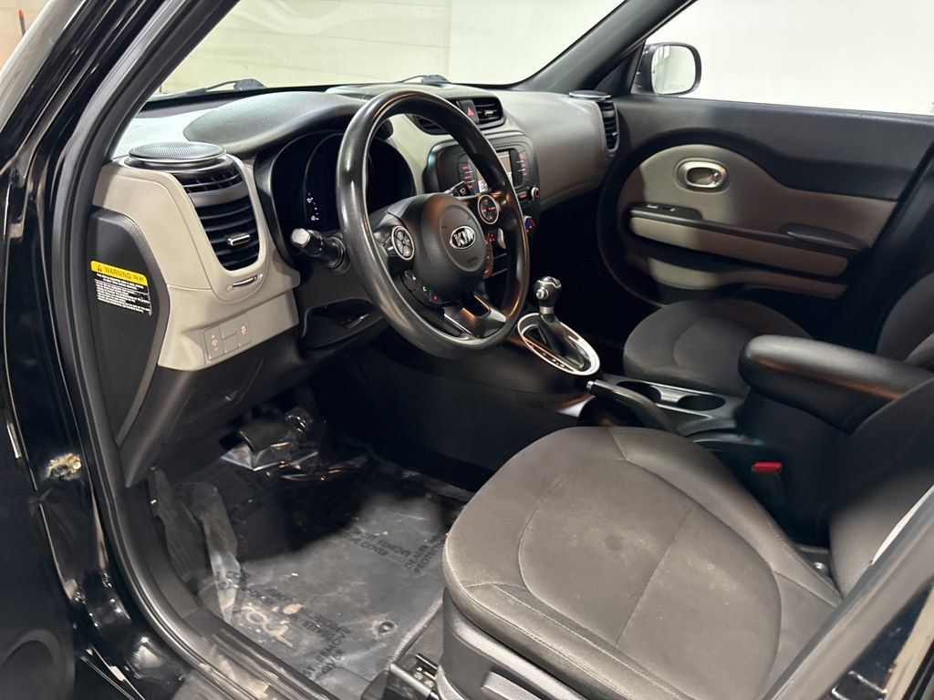 2017 Kia Soul Automatic - 23022282 - 20
