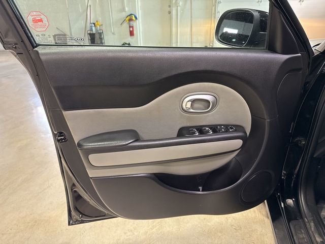 2017 Kia Soul Automatic - 23022282 - 21