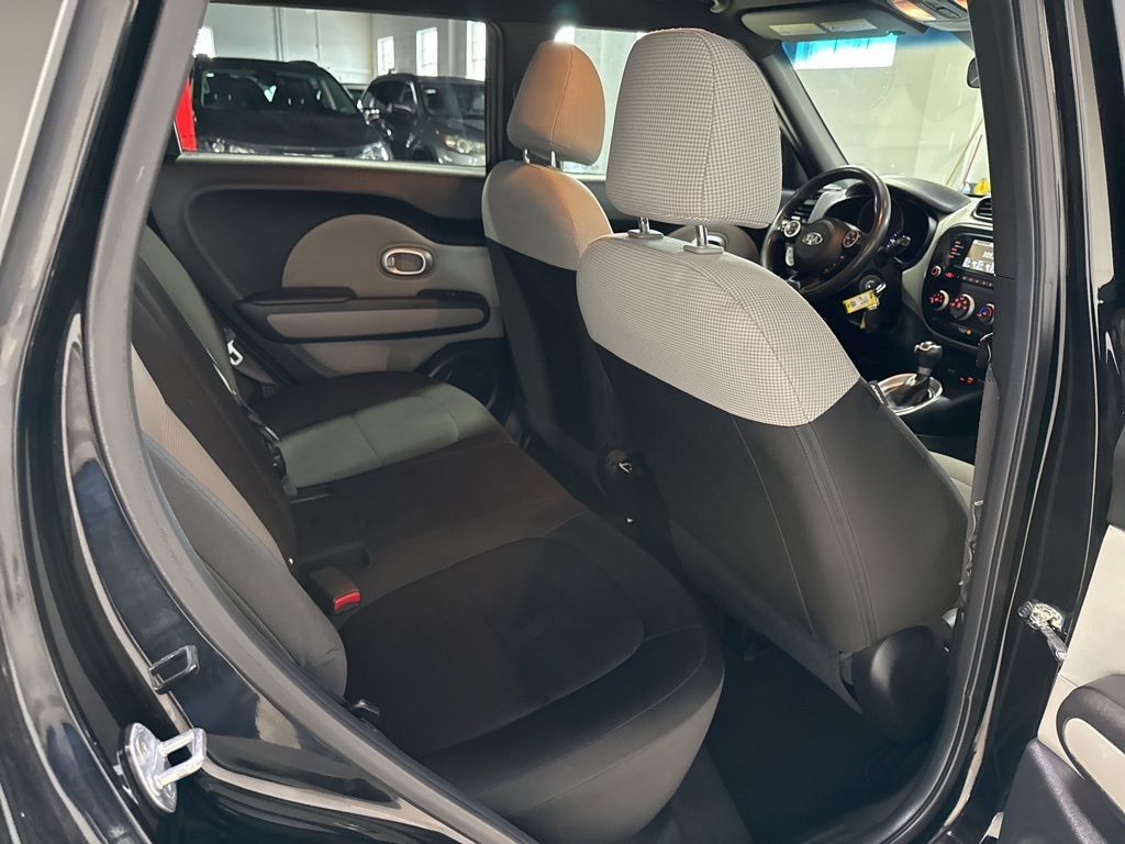 2017 Kia Soul Automatic - 23022282 - 29