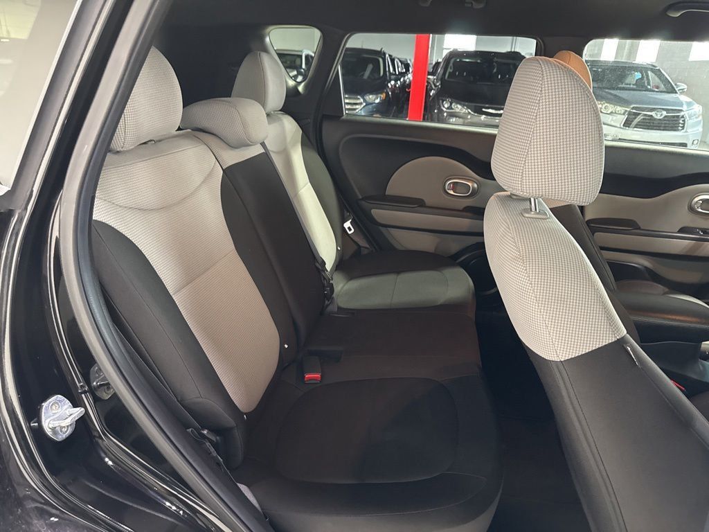 2017 Kia Soul Automatic - 23022282 - 30