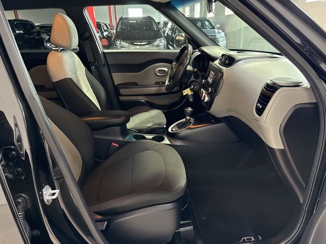 2017 Kia Soul Automatic - 23022282 - 32