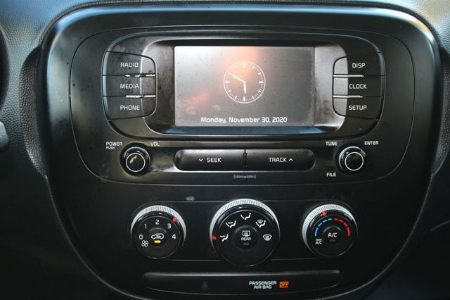 2017 Kia Soul Automatic - 22935454 - 23