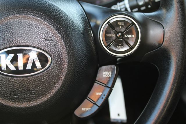 2017 Kia Soul Automatic - 22935454 - 25