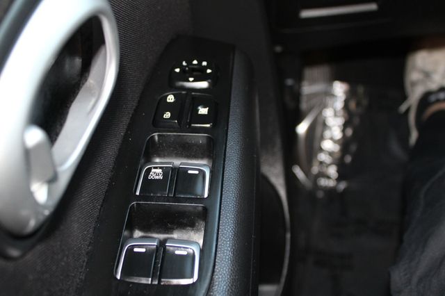 2017 Kia Soul Automatic - 22935454 - 26