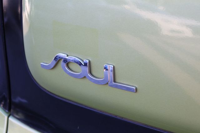 2017 Kia Soul Automatic - 22935454 - 30