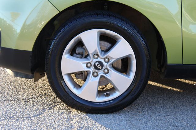 2017 Kia Soul Automatic - 22935454 - 34