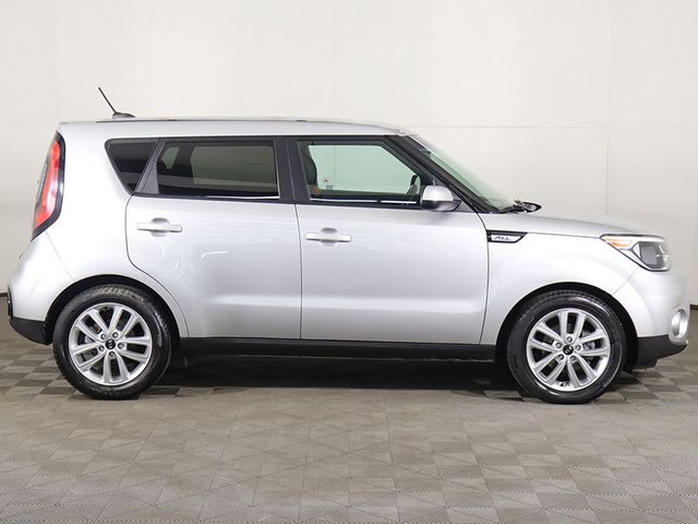 2017 Kia Soul + Automatic - 23058396 - 14