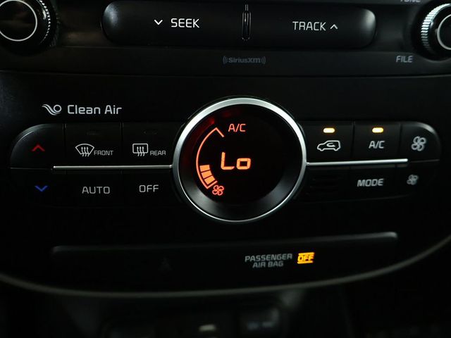 2017 Kia Soul + Automatic - 23058396 - 38