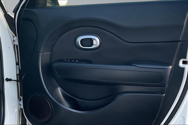 2017 Kia Soul + Automatic - 22988785 - 16