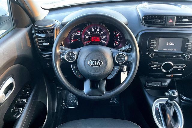 2017 Kia Soul + Automatic - 22988785 - 20