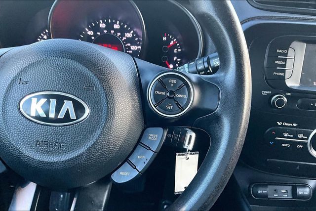 2017 Kia Soul + Automatic - 22988785 - 22