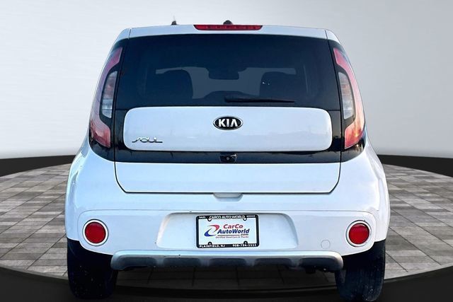 2017 Kia Soul + Automatic - 22988785 - 5