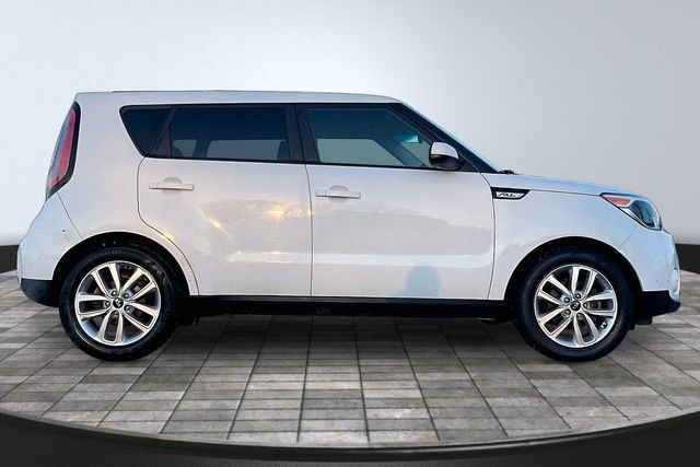 2017 Kia Soul + Automatic - 22988785 - 7