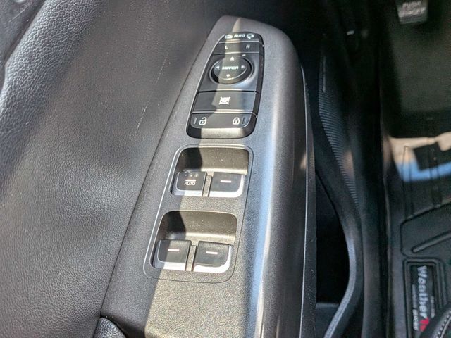 2017 Kia Sportage  - 23038386 - 25