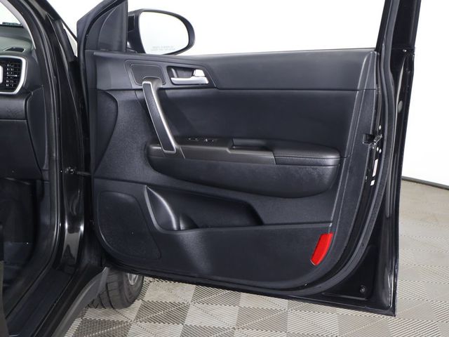 2017 Kia Sportage EX FWD - 23055736 - 19