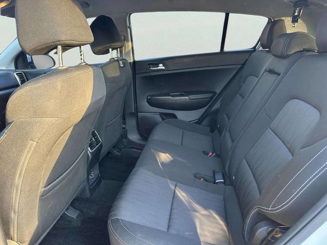 2017 Kia Sportage LX FWD - 23026723 - 11