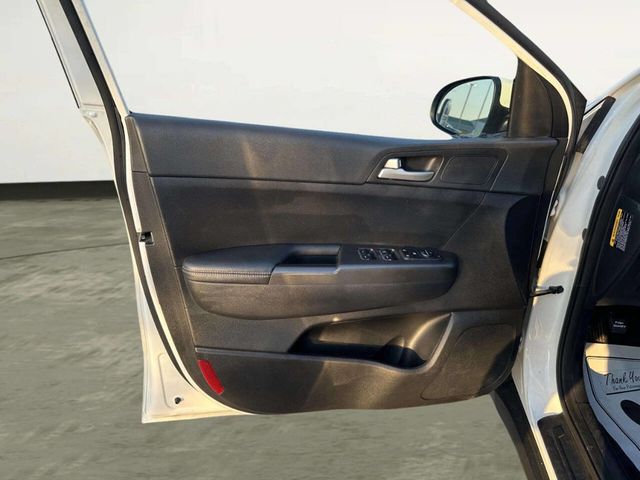 2017 Kia Sportage LX FWD - 23026723 - 8